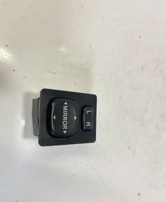 Toyota Corolla Verso AR10 Wing mirror switch 769746