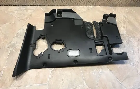 Mercedes-Benz GL X166 Dashboard lower bottom trim panel A1666800507