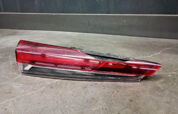 Renault Captur II Tailgate rear/tail lights 265553734r
