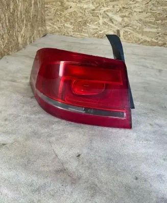 Volkswagen PASSAT B7 Rear/tail lights 3AE945095F 90004873