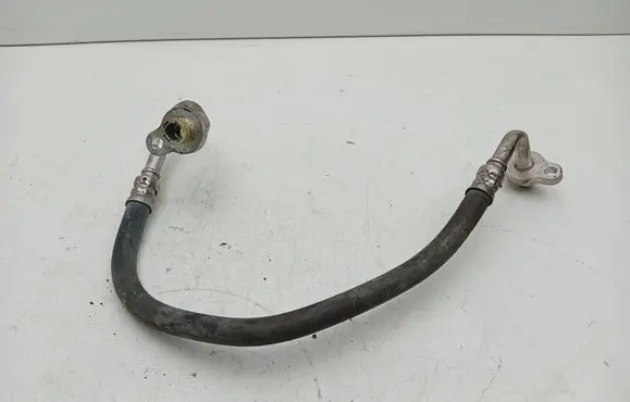 Volvo XC90 Air conditioning (A/C) pipe/hose 31497391