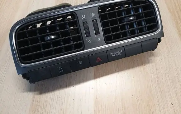 Volkswagen Polo V 6R Dash center air vent grill 6RF819728