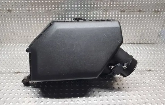 Volvo XC60 Air filter box S26371063 31319684