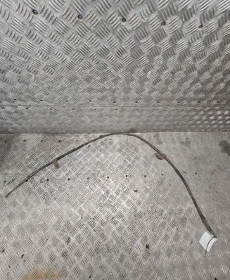 Handbrake/parking brake wiring cable