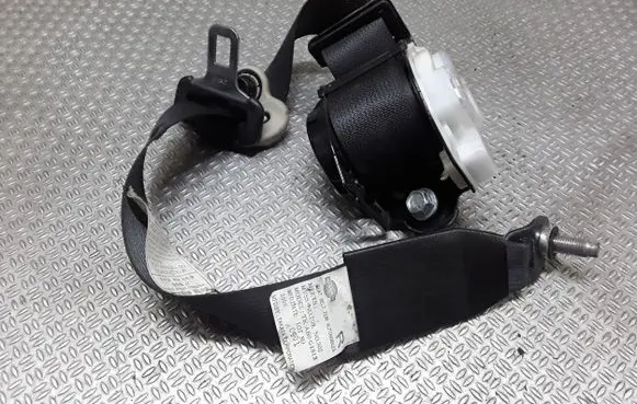 Infiniti FX Rear seatbelt TKAB0G1813