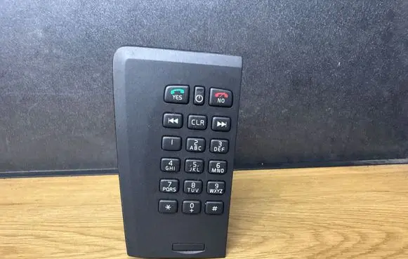 Volvo V70 Phone keyboard 2204194D