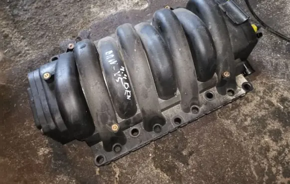 BMW X5 E53 Intake manifold 11611435361