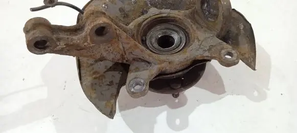 Honda FR-V Front wheel hub