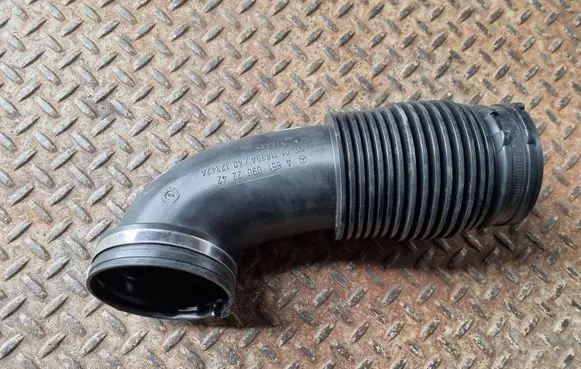 Mercedes-Benz A W176 Turbo air intake inlet pipe/hose A6510902242