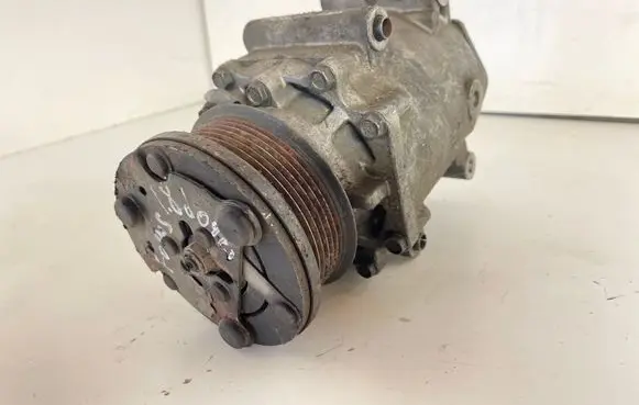 Ford Focus Air conditioning (A/C) compressor (pump)