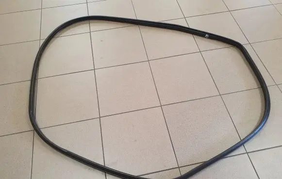 Subaru Outback Front door rubber seal 1K100421
