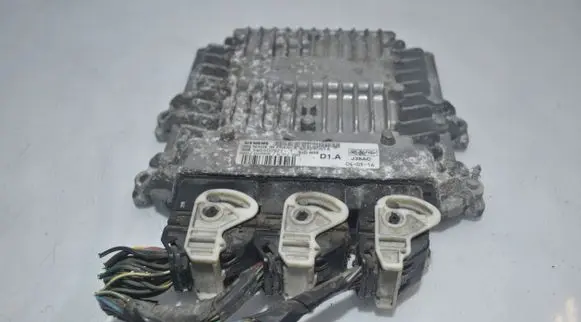 Volvo S40 Engine control unit/module 30729065A