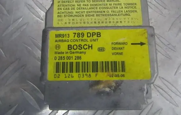 Mitsubishi Carisma Airbag control unit/module mr913789dpb 0285001286