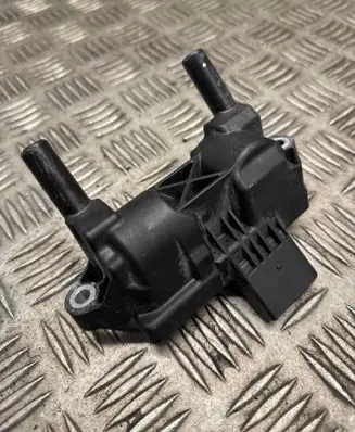 Mercedes-Benz S C217 High voltage ignition coil A1779064202 ZS0021