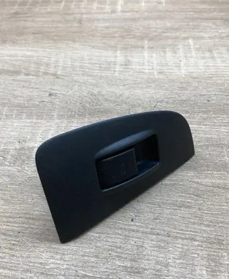 Toyota Avensis T250 Electric window control switch 7423105140