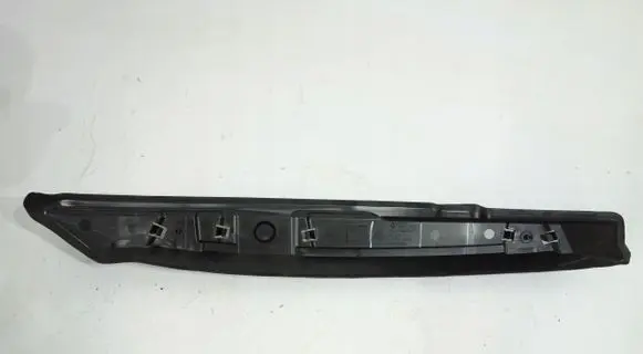 Skoda Fabia Mk3 (NJ) Fender foam support/seal 6V0821111