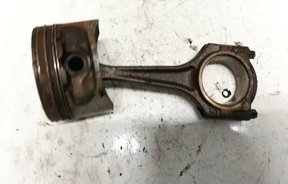 Opel Meriva A Piston with connecting rod 