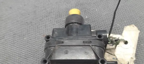 Mercedes-Benz 200 300 W123 Tailgate boot lock/latch motor 