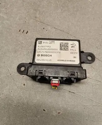 Opel Insignia B Parking PDC control unit/module 84211899 8151201000 812857993