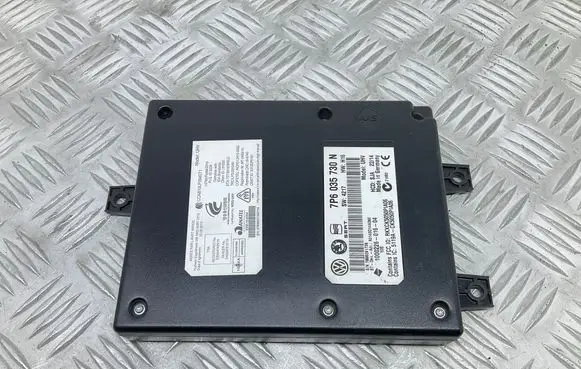 Skoda Yeti (5L) Bluetooth control unit module 7P6035730N
