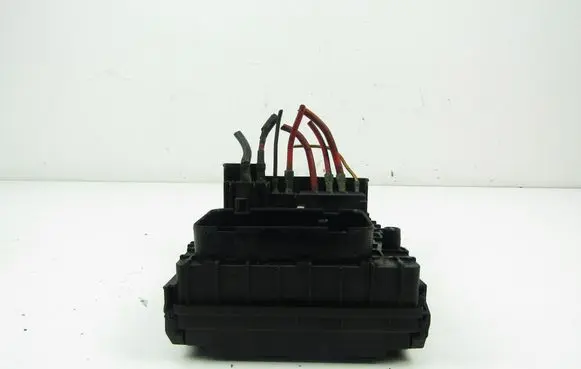 Volkswagen PASSAT B6 Fuse box set 
