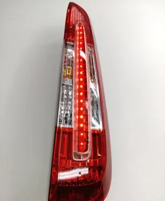 Ford C-MAX I Rear/tail lights