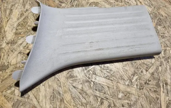 Chrysler Pacifica Rear sill trim cover 5SP27PD2AC HR560734 5679420