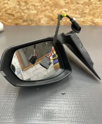 Skoda Fabia Mk4 (6VA) Manual wing mirror M19870