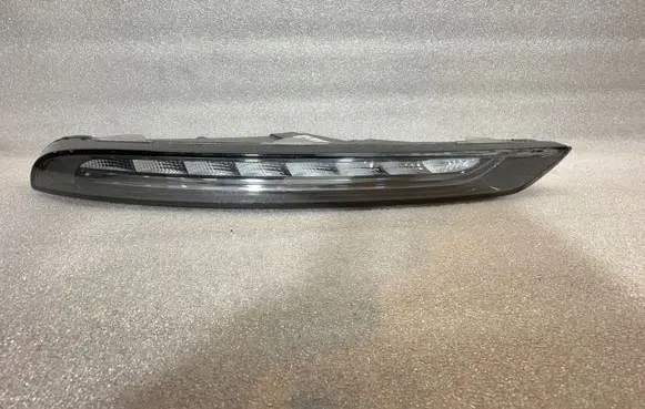 Porsche Macan (95B) Front fog light 95B941182A 2BE01145002 0114500200383643