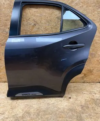 Toyota Yaris Cross Side sliding door 