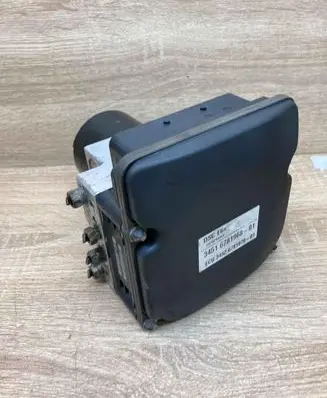 BMW 5 E60 E61 ABS Pump 6781968 6774679