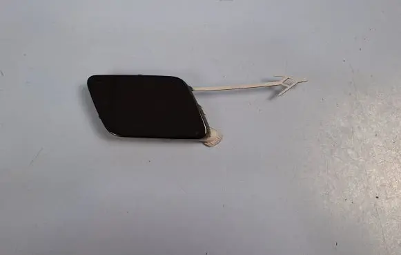 Audi A3 S3 8V Front tow hook cap/cover 8V3807241B