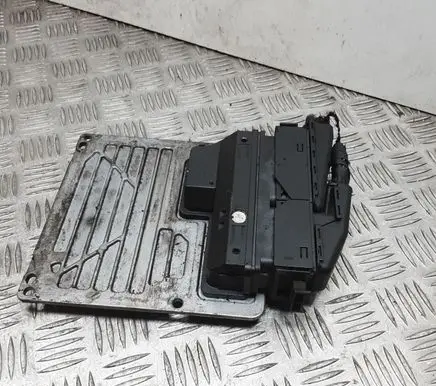 Mercedes-Benz E W211 Engine control unit/module A2711535679 FD03W07 657737705
