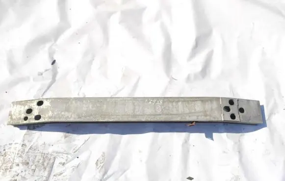 Lexus IS 220D-250-350 Front bumper cross member