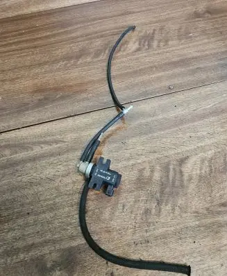 Volkswagen Golf IV Turbo solenoid valve
