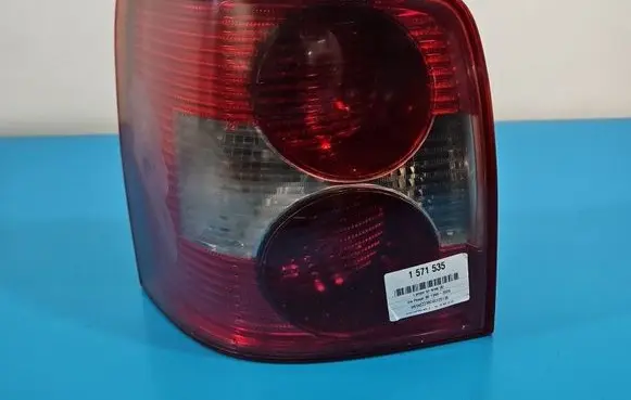 Volkswagen PASSAT B5.5 Rear/tail lights IMPRK1571535