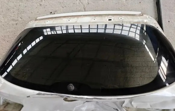 KIA Optima Rear windscreen/windshield window