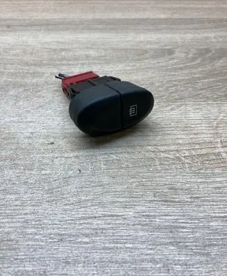 Renault Megane I Windscreen/window heater switch 8412433