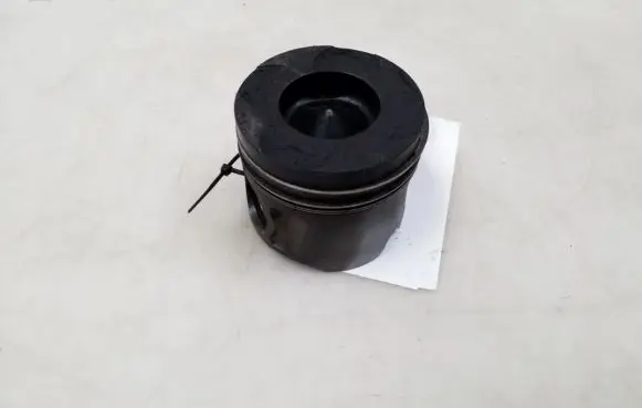 Opel Insignia A Piston with connecting rod