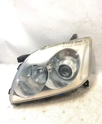 Toyota Avensis T250 Headlight/headlamp 0543