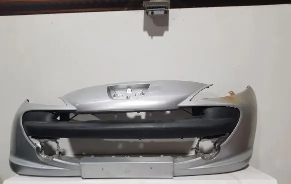 Peugeot 207 Front bumper 9654356880