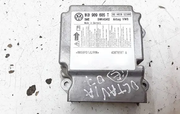 Skoda Octavia Mk2 (1Z) Airbag control unit/module 1k0909605t