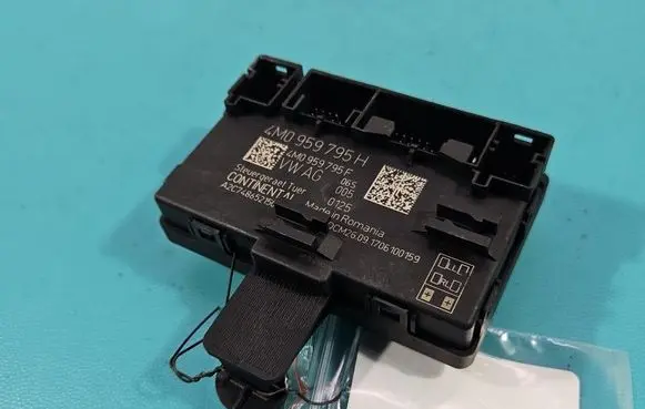 Audi A4 S4 B9 8W Central body control module 4M0959795H IMPRK1549201
