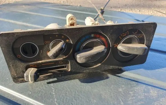 Mitsubishi Pajero Climate control unit