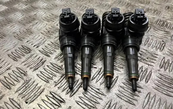 Audi A4 S4 B7 8E 8H Fuel injectors set 038130073BQ