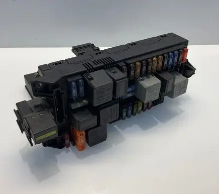 Mercedes-Benz E W211 Fuse module 2115453001 006809602 A2115453001