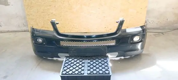 Mercedes-Benz ML W164 Front bumper A1646800035 A1648800885 A1648880323