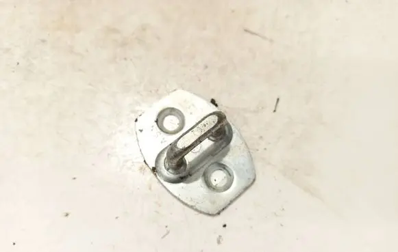Toyota Auris 150 Front door lock loop/hook striker 