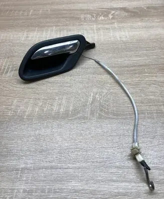 BMW 5 E39 Front door interior handle 8226049