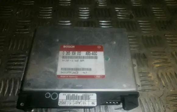 BMW 7 E38 ABS control unit/module 0265109012